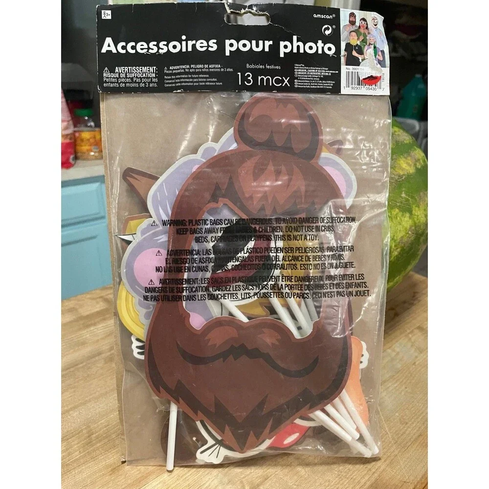 Party Photo Props 13 Pieces Photo Booth Novelty Brand New